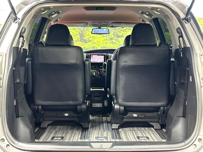 2015 Toyota Estima DBA-ACR50W (UW-6a34b1e3bc84e)[29]