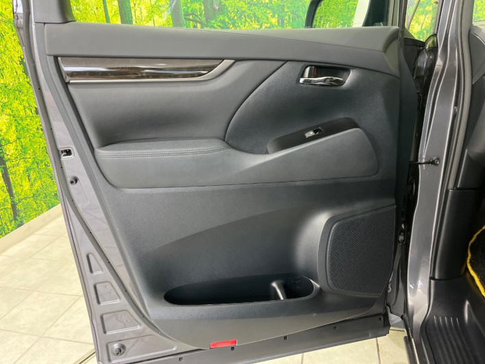 2017 Toyota Vellfire DBA-AGH35W (UW-6a34b1f066c3f)[23]