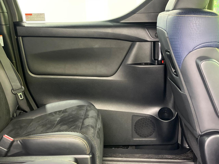 2017 Toyota Vellfire DBA-AGH35W (UW-6a34b1f066c3f)[25]