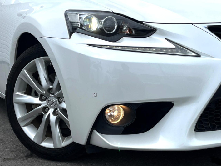 2013 Lexus IS DAA-AVE30 (UW-6a34b1fb6ee61)[11]