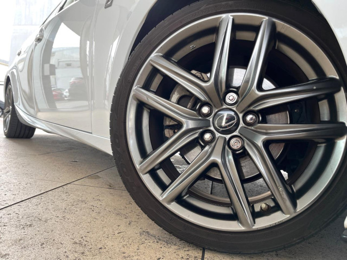 2014 Lexus IS DAA-AVE30 (UW-6a34b1fb7d050)[24]