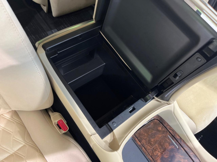 2022 Toyota Alphard Hybrid 6AA-AYH30W (UW-6a34b210ed67a)[23]