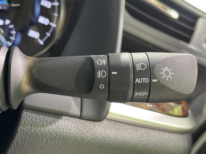 2022 Toyota Alphard Hybrid 6AA-AYH30W (UW-6a34b210ed67a)[14]