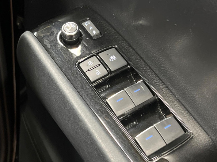 2022 Toyota Alphard Hybrid 6AA-AYH30W (UW-6a34b2111e9cd)[27]