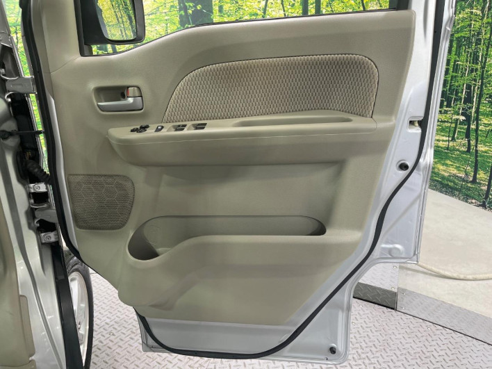 2018 Suzuki Every Wagon ABA-DA17W (UW-6a34b242ec6e7)[29]