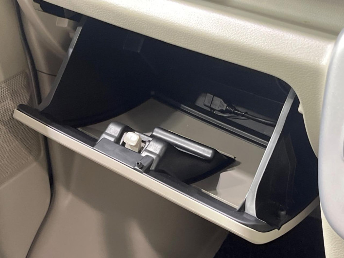 2018 Suzuki Every Wagon ABA-DA17W (UW-6a34b242ec6e7)[27]