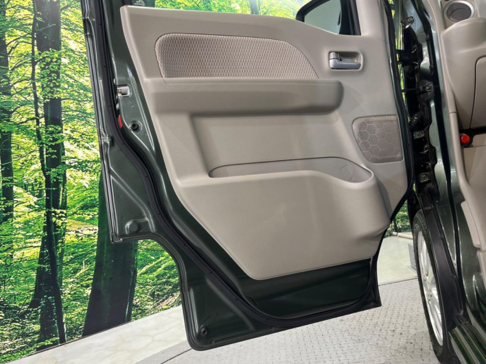 2019 Suzuki Every Wagon ABA-DA17W (UW-6a34b24318698)[16]