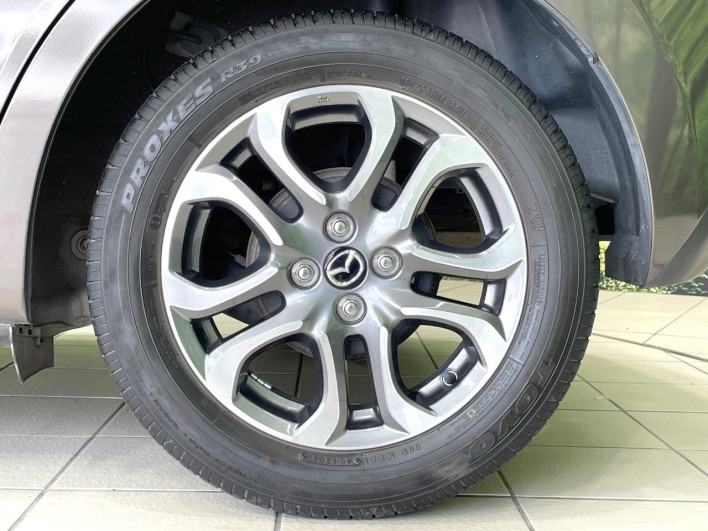 2015 Mazda Demio LDA-DJ5FS (UW-6a34b245df0a8)[11]