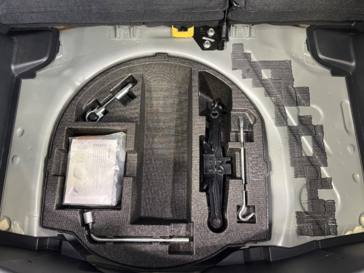 2016 Mazda Demio LDA-DJ5FS (UW-6a34b246ada6f)[28]