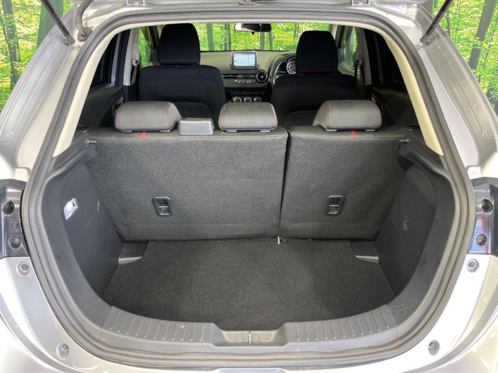 2016 Mazda Demio LDA-DJ5FS (UW-6a34b246ada6f)[26]