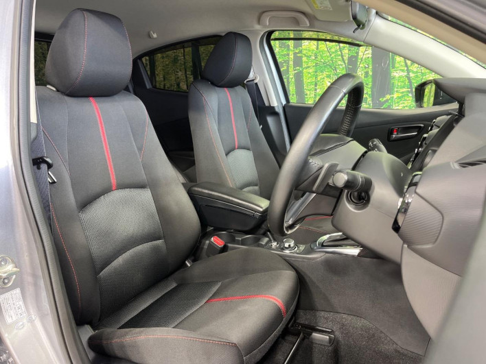 2016 Mazda Demio LDA-DJ5FS (UW-6a34b246ada6f)[19]