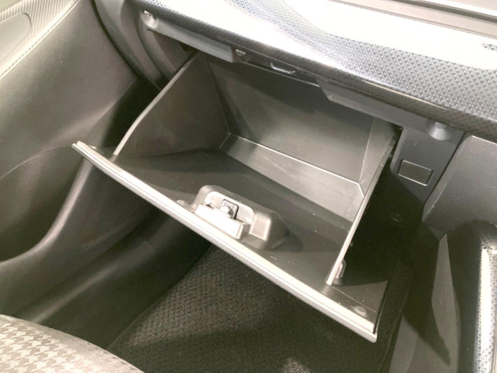 2017 Mazda Demio LDA-DJ5FS (UW-6a34b247e72fb)[17]