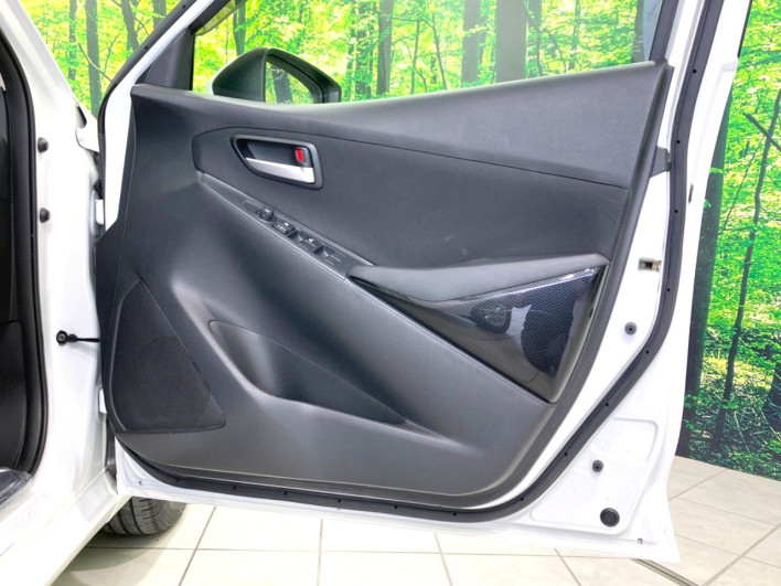 2017 Mazda Demio LDA-DJ5FS (UW-6a34b247e72fb)[12]