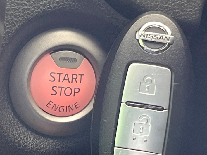 2012 Nissan Note DBA-E12 (UW-6a34b24e5f070)[18]