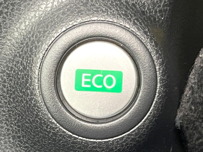 2012 Nissan Note DBA-E12 (UW-6a34b24e5f070)[20]