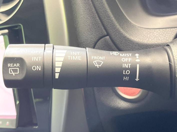2012 Nissan Note DBA-E12 (UW-6a34b24e5f070)[29]