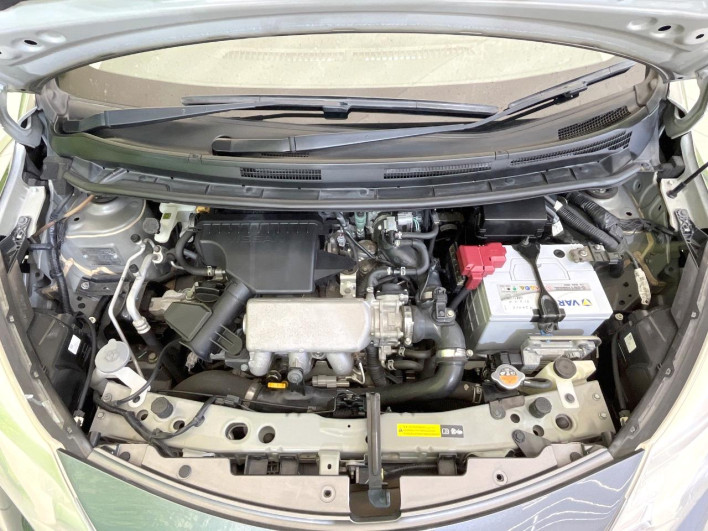 2012 Nissan Note DBA-E12 (UW-6a34b24e5f070)[4]