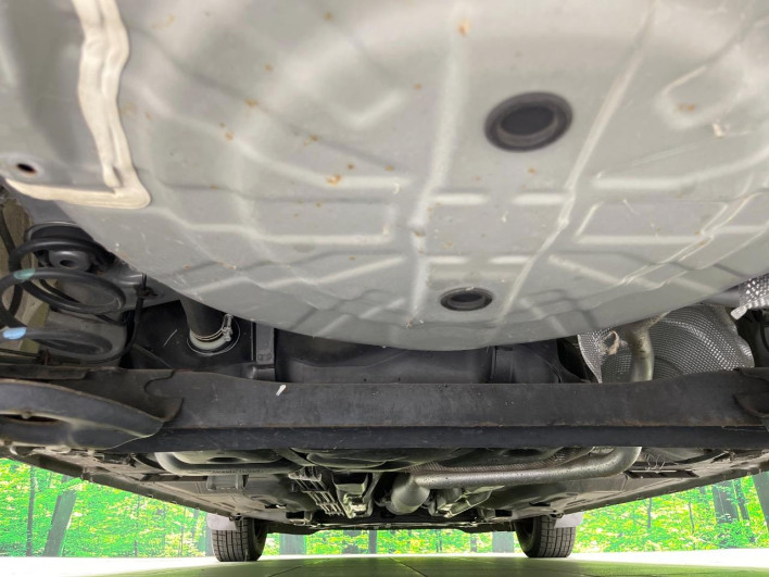 2015 Nissan Note DBA-E12 (UW-6a34b24f853be)[15]