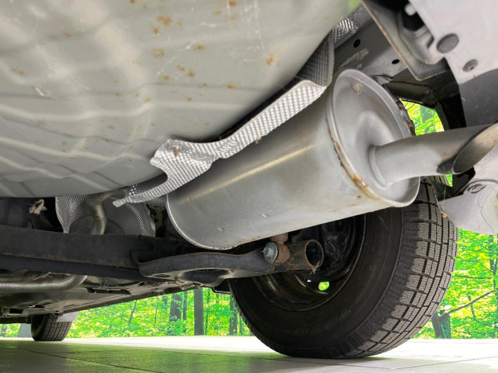 2015 Nissan Note DBA-E12 (UW-6a34b24f853be)[17]