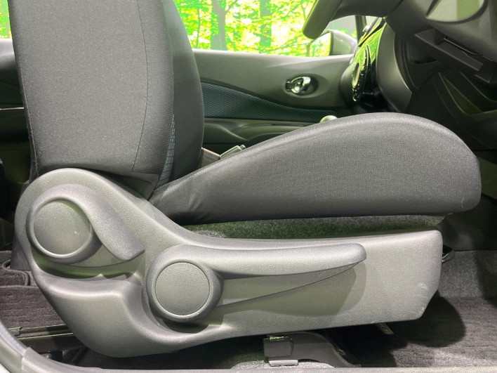 2015 Nissan Note DBA-E12 (UW-6a34b24f853be)[10]