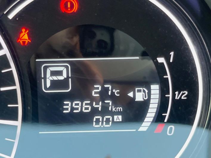 2015 Nissan Note DBA-E12 (UW-6a34b24f9ce6f)[2]