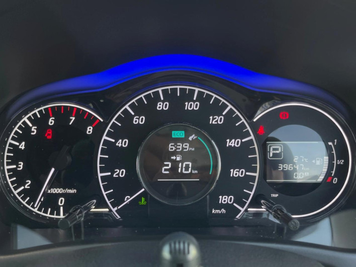 2015 Nissan Note DBA-E12 (UW-6a34b24f9ce6f)[20]
