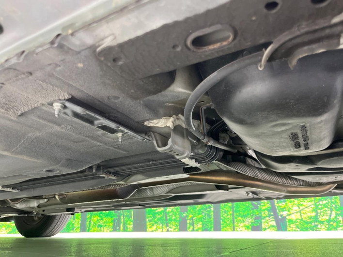 2016 Nissan Note DBA-E12 (UW-6a34b25165967)[15]