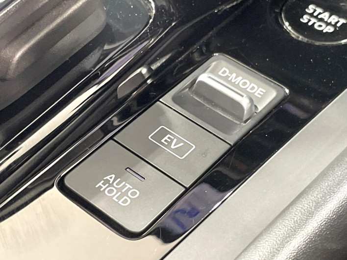 2021 Nissan Note 6AA-E13 (UW-6a34b2527c247)[25]
