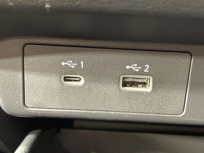 2021 Nissan Note 6AA-E13 (UW-6a34b2527c247)[21]