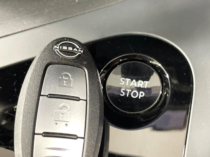 2021 Nissan Note 6AA-E13 (UW-6a34b2527c247)[23]