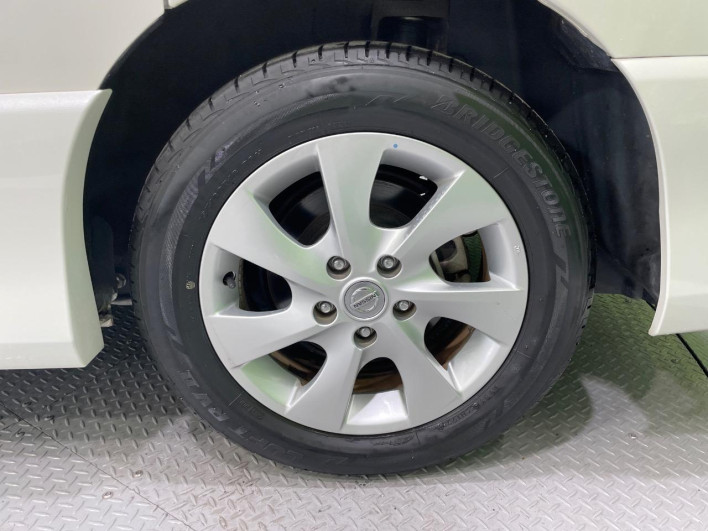 2011 Nissan Serena DBA-FC26 (UW-6a34b2581067e)[11]
