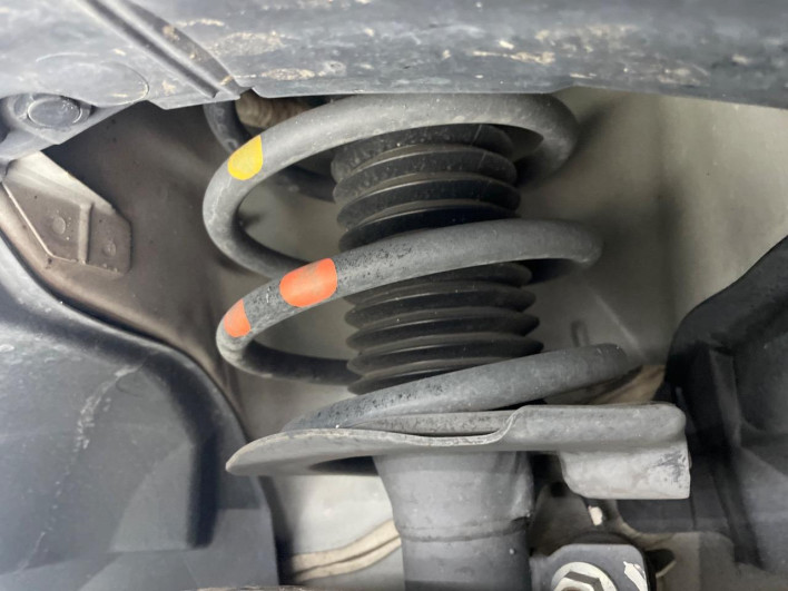 2011 Nissan Serena DBA-FC26 (UW-6a34b2581067e)[10]