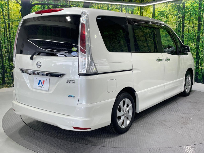 2011 Nissan Serena DBA-FC26 (UW-6a34b2581067e)[16]