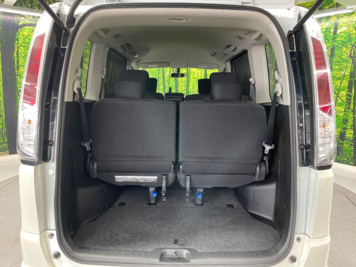 2011 Nissan Serena DBA-FC26 (UW-6a34b2581067e)[23]