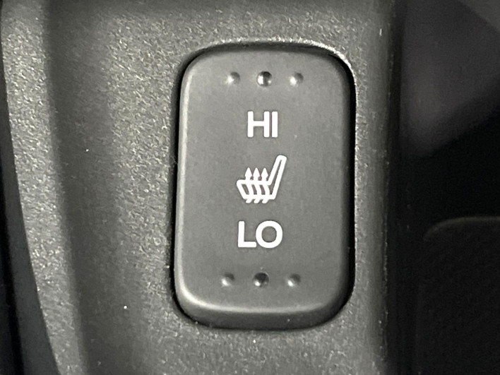 2011 Honda Fit DBA-GE9 (UW-6a34b26c49262)[17]
