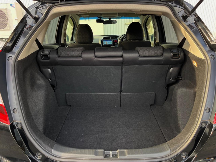 2016 Honda Fit DBA-GK3 (UW-6a34b276cdfa0)[27]