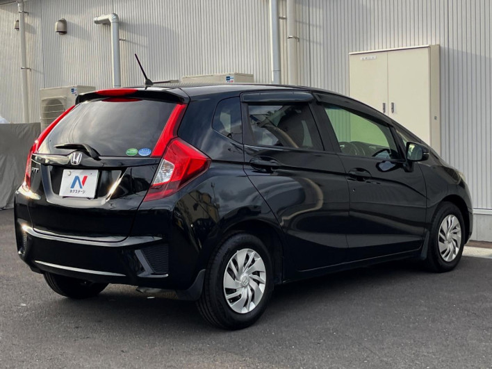 2016 Honda Fit DBA-GK3 (UW-6a34b276cdfa0)[22]