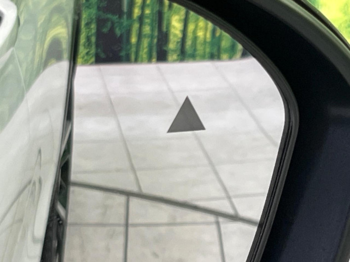2022 Mitsubishi OUTLANDER PHEV 5LA-GN0W (UW-6a34b2786c09e)[17]