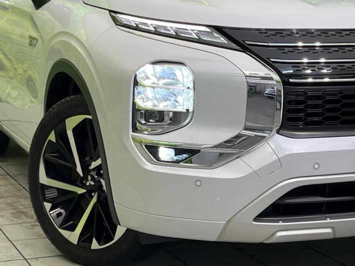 2022 Mitsubishi OUTLANDER PHEV 5LA-GN0W (UW-6a34b2786c09e)[14]