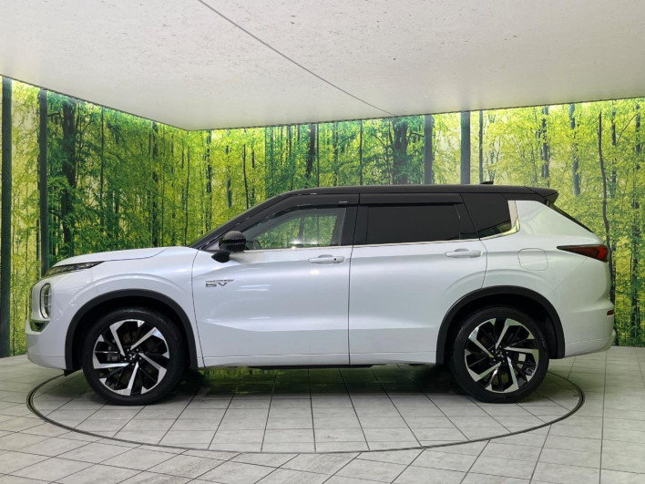 2022 Mitsubishi OUTLANDER PHEV 5LA-GN0W (UW-6a34b2786c09e)[11]