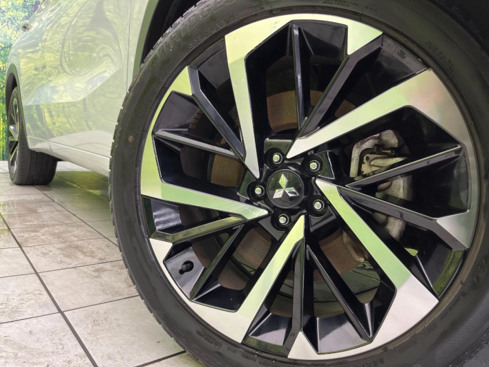 2022 Mitsubishi OUTLANDER PHEV 5LA-GN0W (UW-6a34b2786c09e)[15]