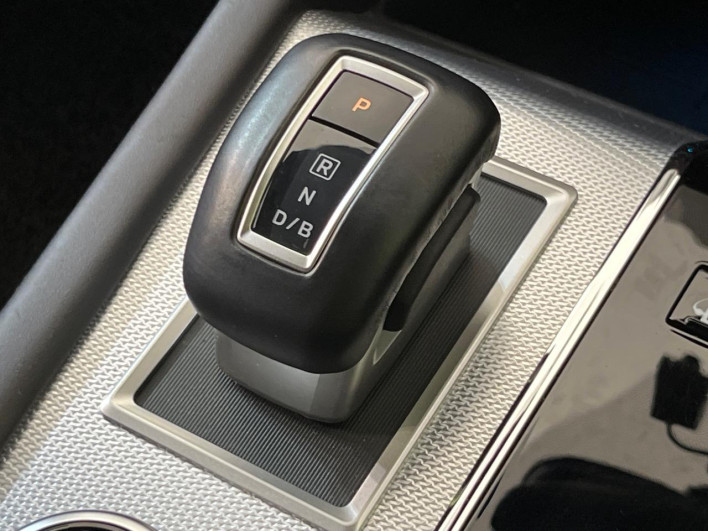 2022 Mitsubishi OUTLANDER PHEV 5LA-GN0W (UW-6a34b2786c09e)[27]