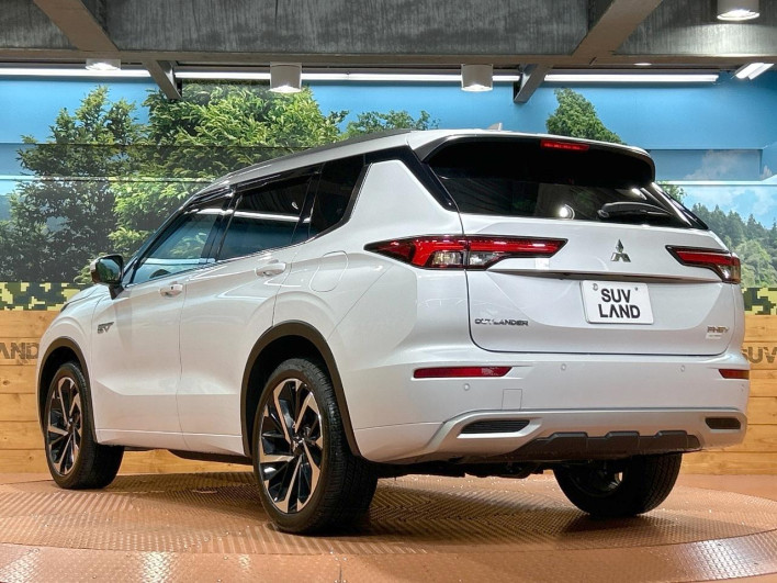 2023 Mitsubishi OUTLANDER PHEV 5LA-GN0W (UW-6a34b278abb63)[12]