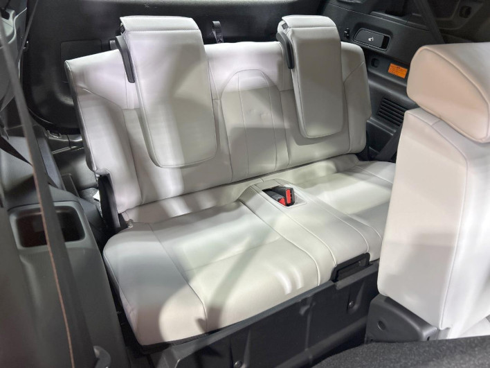 2023 Mitsubishi OUTLANDER PHEV 5LA-GN0W (UW-6a34b278abb63)[22]