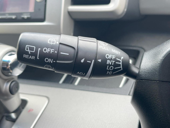 2014 Honda Freed hybrid DAA-GP3 (UW-6a34b279f421b)[15]