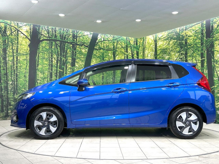 2017 Honda Fit Hybrid DAA-GP5 (UW-6a34b27b2f807)[29]