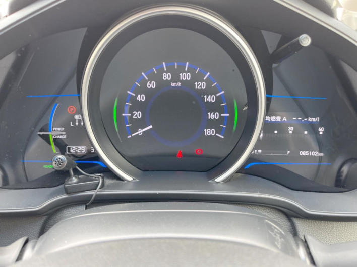 2015 Honda Fit Hybrid DAA-GP5 (UW-6a34b27b4b9a4)[25]