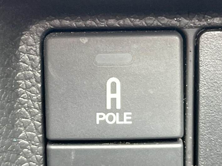 2015 Honda Fit Hybrid DAA-GP5 (UW-6a34b27b4b9a4)[15]