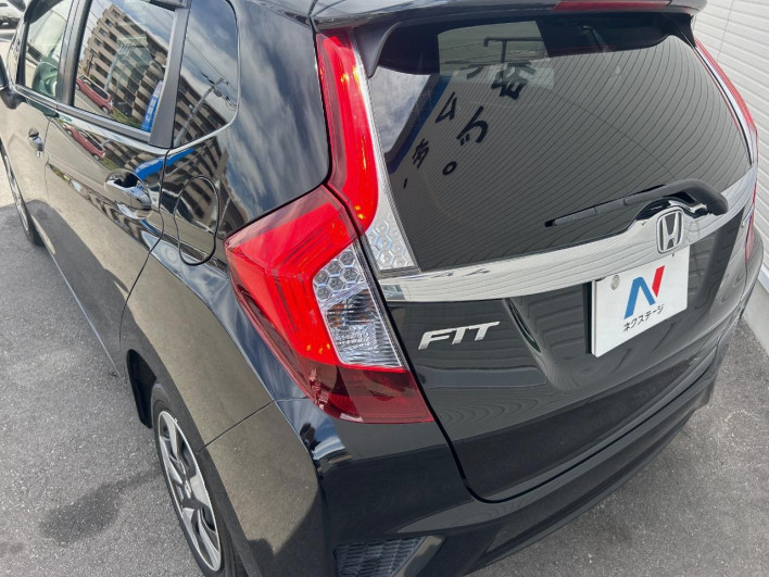 2016 Honda Fit Hybrid DAA-GP5 (UW-6a34b27c43066)[12]