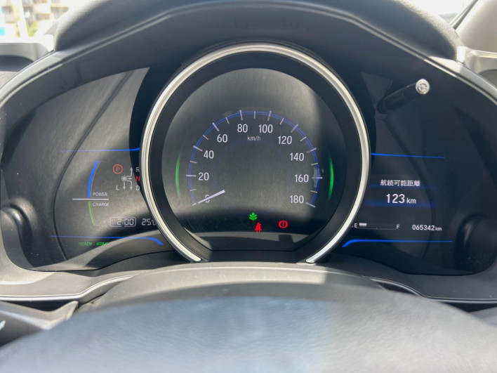 2016 Honda Fit Hybrid DAA-GP5 (UW-6a34b27c43066)[25]